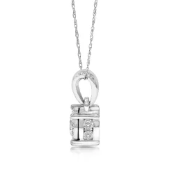 1/2 Ct. Tw. Diamond Illusion Pendant In