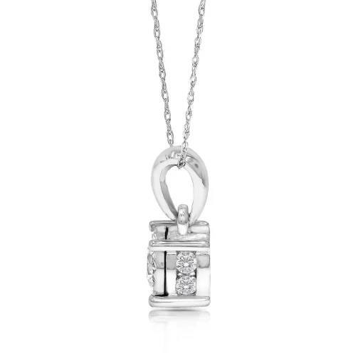 1/2 Ct. Tw. Diamond Illusion Pendant In
