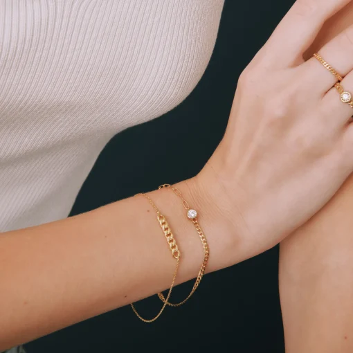 Horizontal Curb Link Bar Bracelet In Vermeil