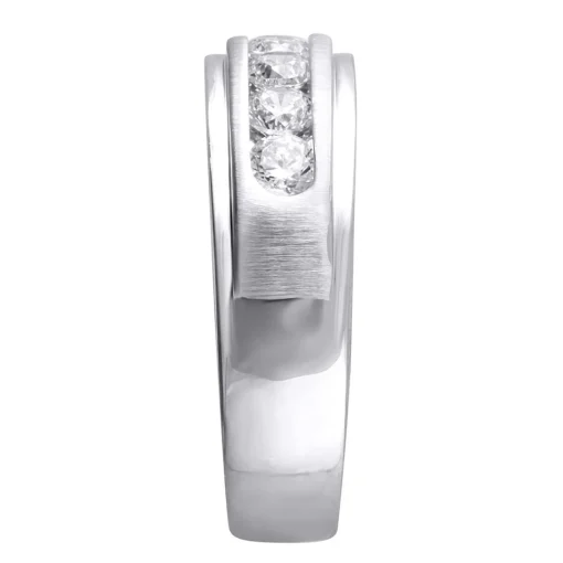 Men's Lab Grown Diamond Wedding Band With Channel Setting (1 Ct. Tw.)