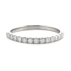 Moissanite Band